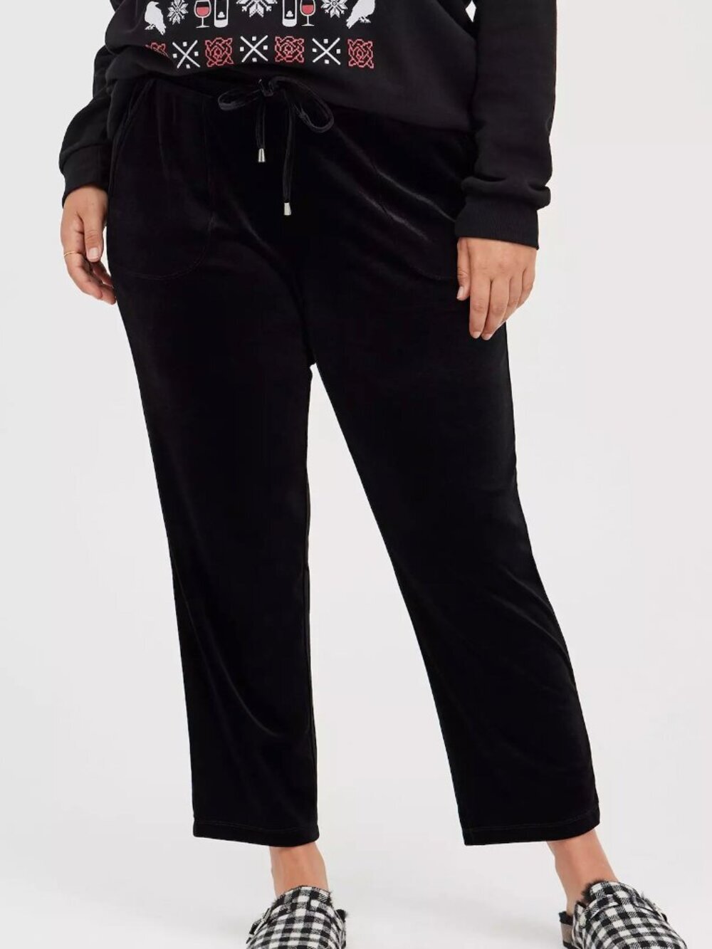NEW NWT TORRID 00 Plus Size Pull On Relaxed Taper Velvet High Rise Pant Black